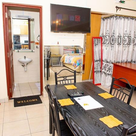 Mercy-Phillips Apartments Located At Eagle Tower Building Nairobi City Centre Esterno foto