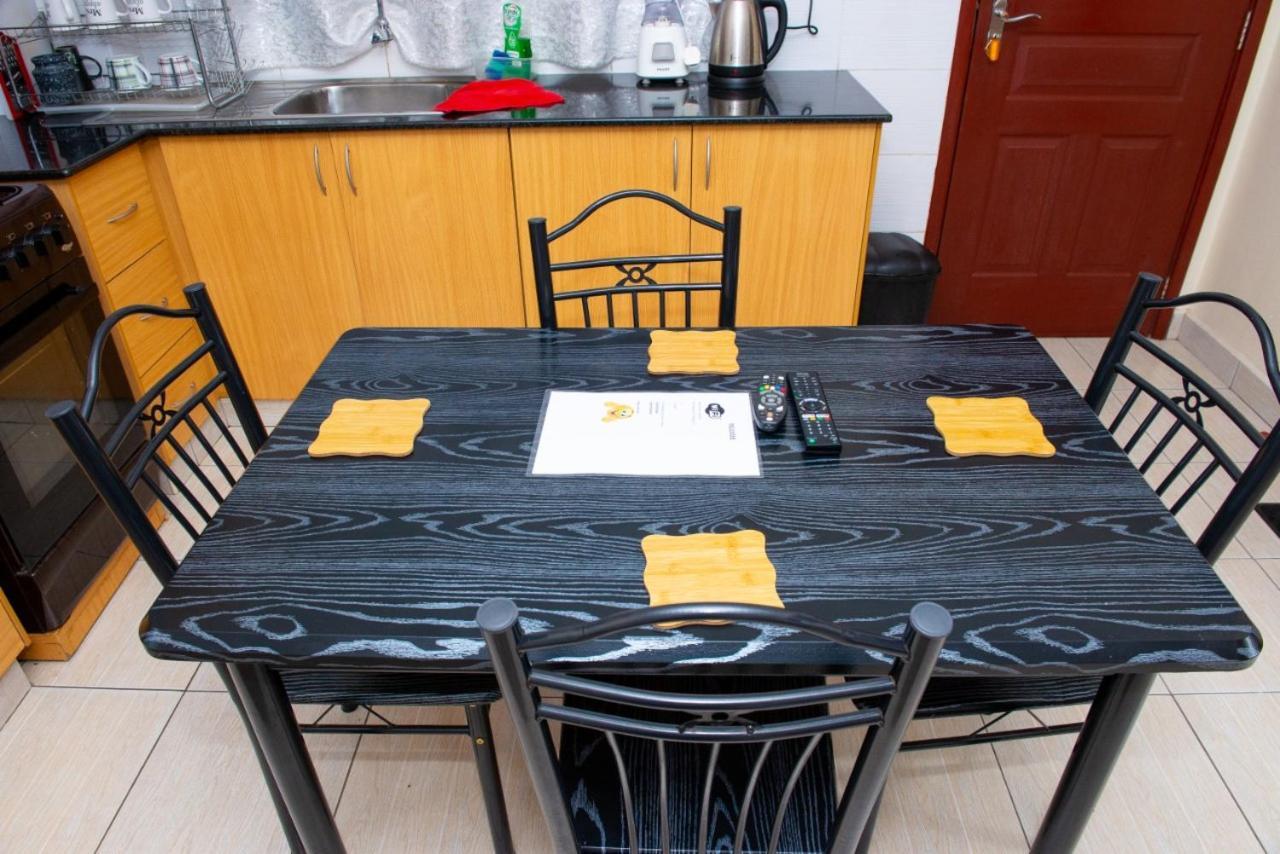 Mercy-Phillips Apartments Located At Eagle Tower Building Nairobi City Centre Esterno foto