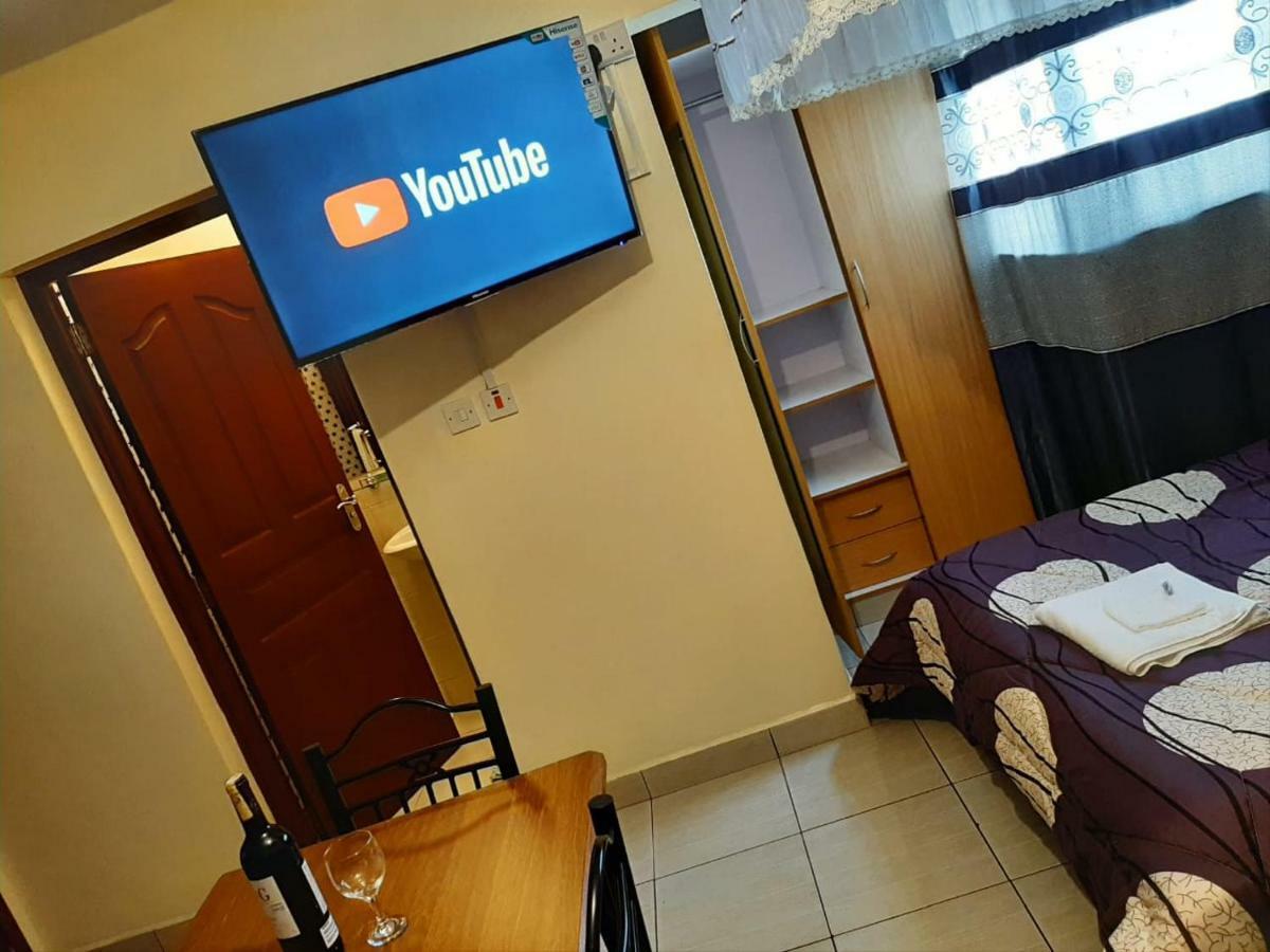 Mercy-Phillips Apartments Located At Eagle Tower Building Nairobi City Centre Esterno foto