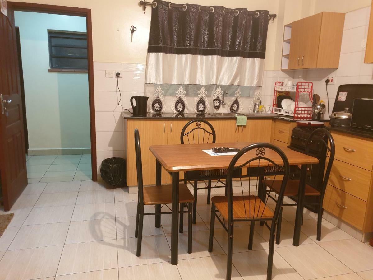 Mercy-Phillips Apartments Located At Eagle Tower Building Nairobi City Centre Esterno foto