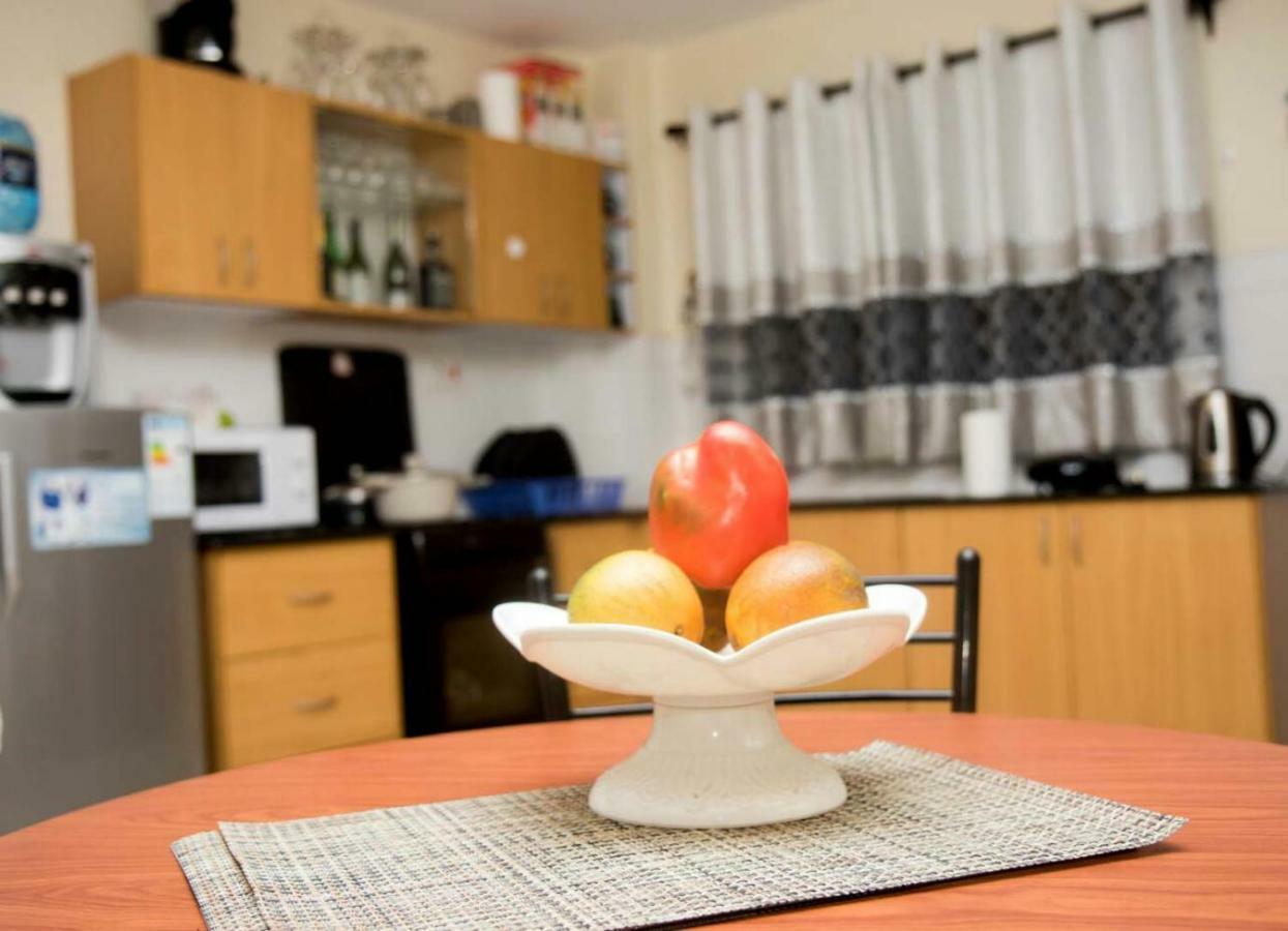 Mercy-Phillips Apartments Located At Eagle Tower Building Nairobi City Centre Esterno foto