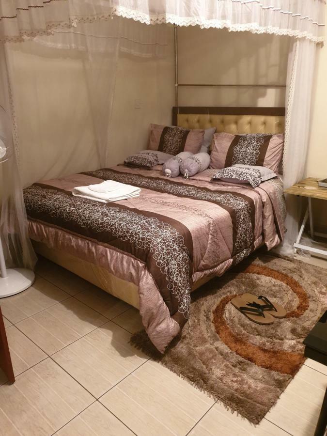 Mercy-Phillips Apartments Located At Eagle Tower Building Nairobi City Centre Esterno foto
