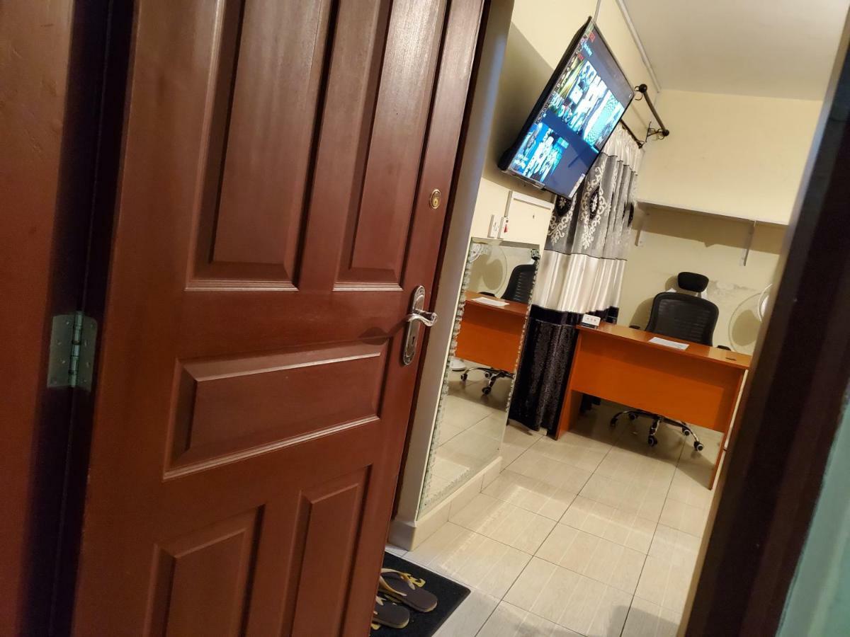 Mercy-Phillips Apartments Located At Eagle Tower Building Nairobi City Centre Esterno foto