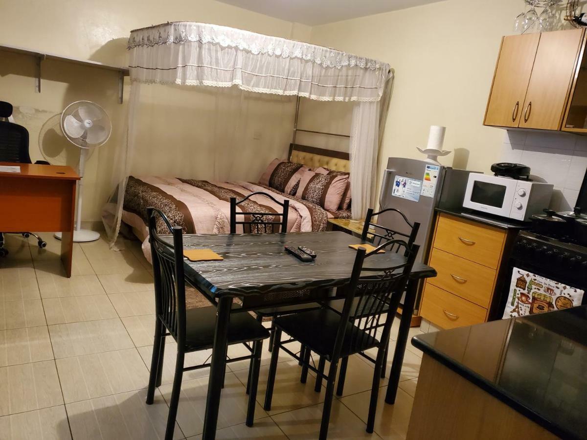 Mercy-Phillips Apartments Located At Eagle Tower Building Nairobi City Centre Esterno foto